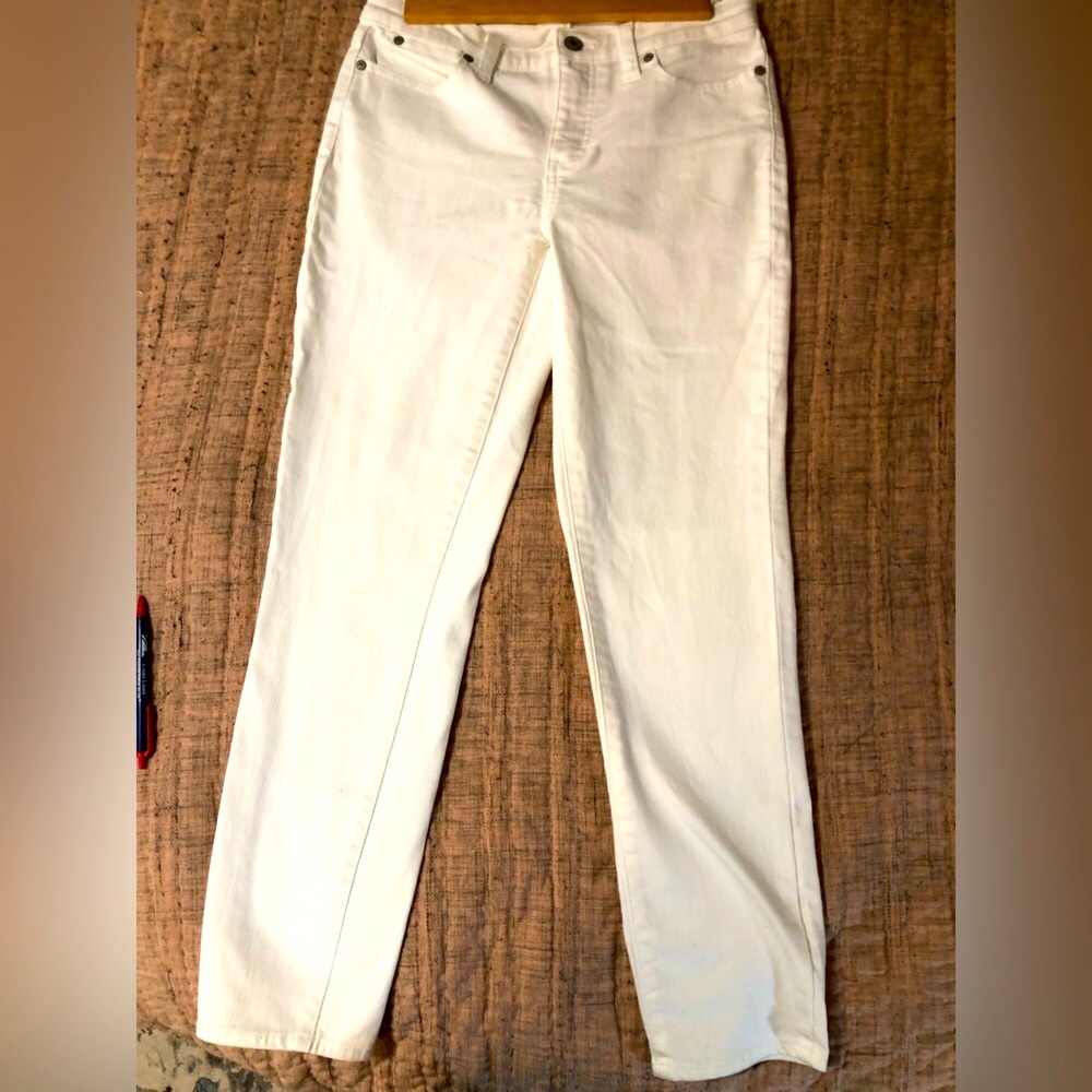 White Talbots Jeans look brand new